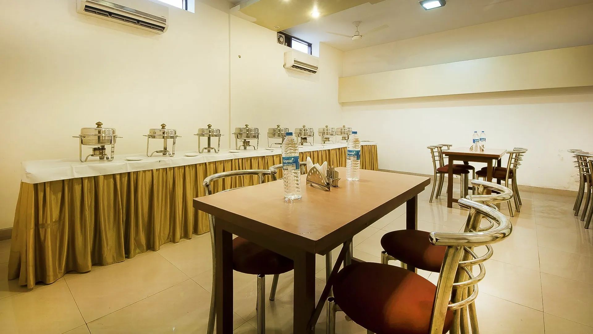 Asian Suites - The Pearl A-586 Gurgáon Hotel